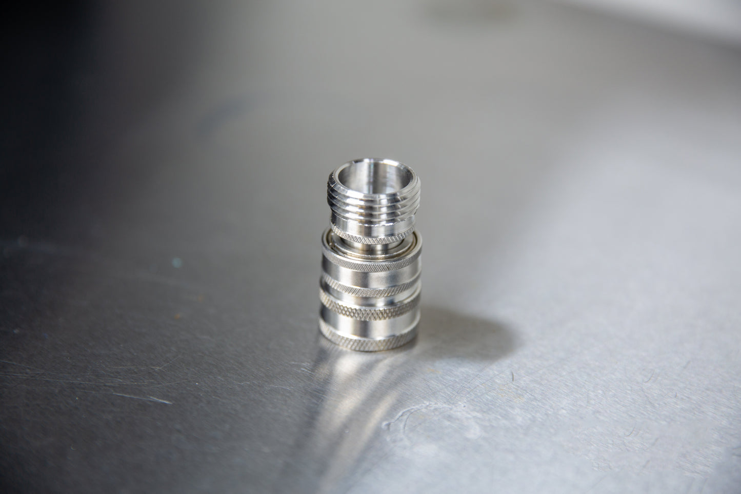 Tuyau d'arrosage en acier inoxydable avec connecteur mâle QD de 3/4 po