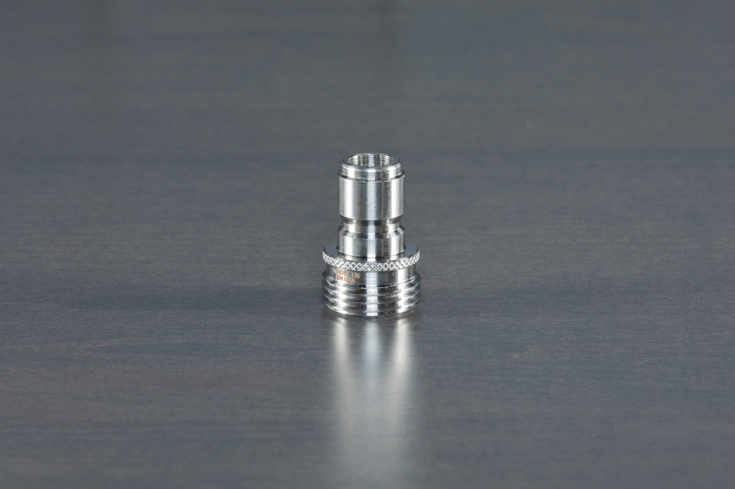 Tuyau d'arrosage en acier inoxydable avec connecteur mâle QD de 3/4 po